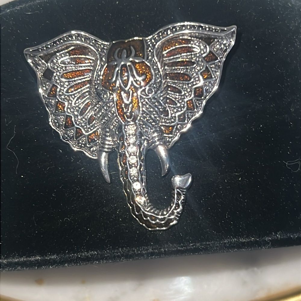Black Elephant detailed Brooch silver tone bronze enamel